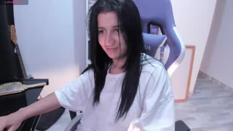 Lunita online show from July 5, 2026, 11:56 pm