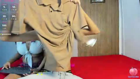 couple_hotfox online show from June 11, 2026, 1:05 am
