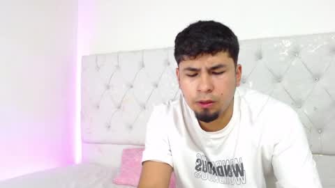 Juli and Liam online show from June 5, 2026, 6:52 am