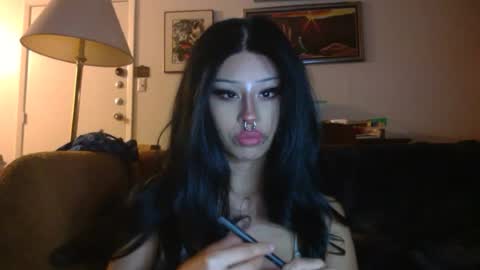 bunni xoxo online show from July 14, 2026, 5:45 am