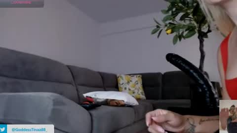 cris_tinne online show from July 14, 2026, 3:51 pm