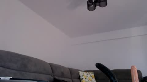 cris_tinne online show from July 21, 2026, 6:16 am