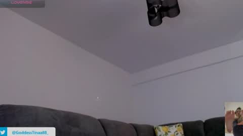 cris_tinne online show from July 29, 2026, 6:33 am