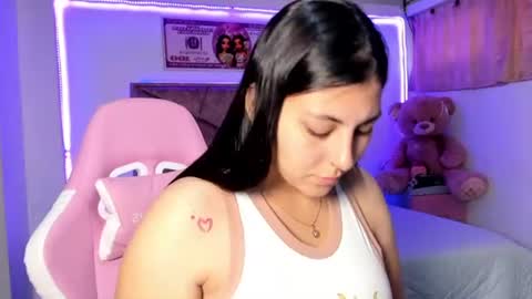 cristal_smith20 online show from July 21, 2026, 12:18 pm