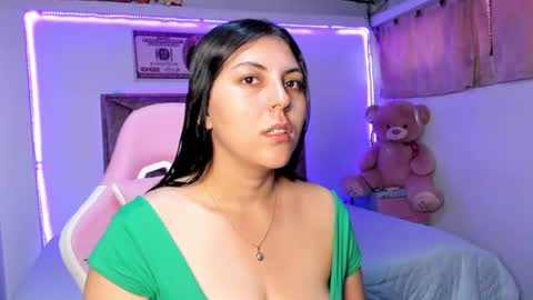 cristal_smith20 online show from July 23, 2026, 12:47 pm