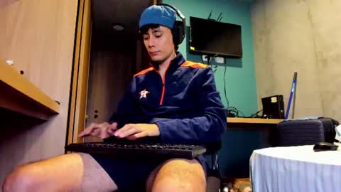 Cristian  online show from August 6, 2026, 12:12 am