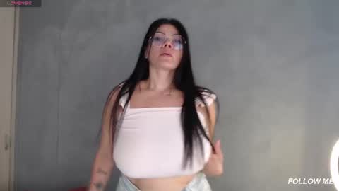 Snapshot of crystal_croft_ chatting on July 19, 2026, 6:11 pm Crystal online show from July 19, 2026, 6:11 pm
