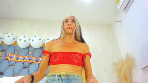 crystal_sm online show from July 4, 2026, 3:02 am