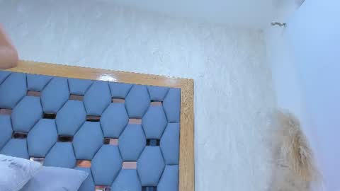 crystal_sm online show from July 25, 2026, 3:15 am
