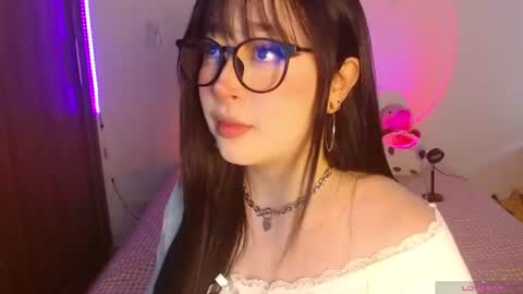 Olivia  online show from June 18, 2026, 1:04 pm