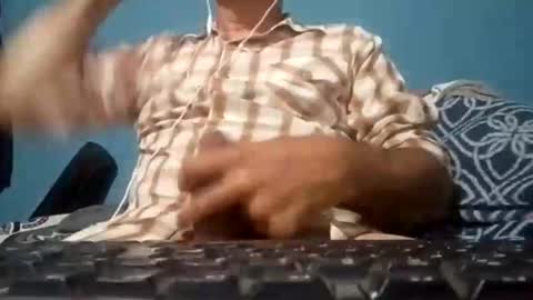 cumbian_chero online show from May 31, 2026, 6:09 pm