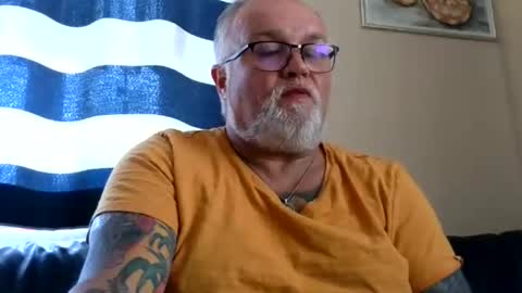 curtus14 online show from July 25, 2026, 1:41 pm