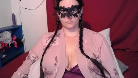 Snapshot of curvygamerceline chatting on June 16, 2026, 6:43 pm Celine Fawe online show from June 16, 2026, 6:43 pm