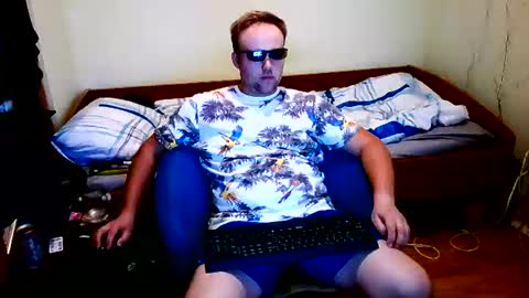 cute69696969 online show from June 18, 2026, 11:09 pm