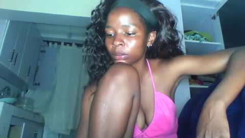 Snapshot of cute_sexy3 chatting on April 21, 2026, 9:50 pm SHARON online show from April 21, 2026, 9:50 pm