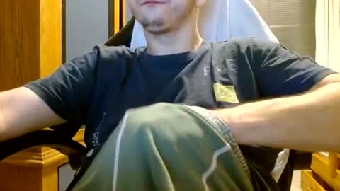 Cuteboy090 online show from June 19, 2026, 10:13 pm