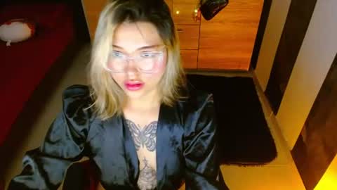 isabella online show from July 24, 2026, 8:51 pm