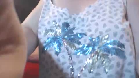 Snapshot of cutemoan chatting on June 2, 2026, 10:01 pm Rita online show from June 2, 2026, 10:01 pm