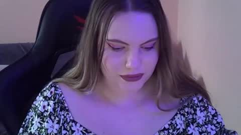 cutie_girl__ online show from July 22, 2026, 1:52 am