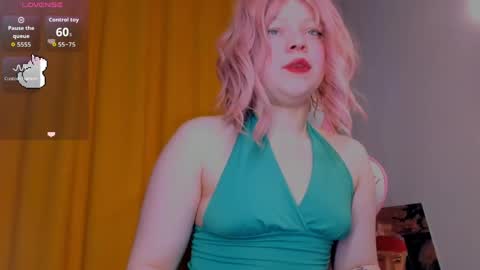 CutieSue online show from April 29, 2026, 12:27 am