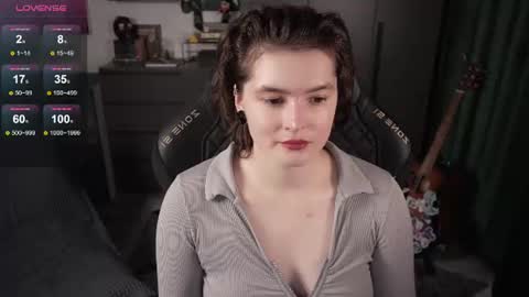 Helen Blossom online show from July 22, 2026, 2:42 pm