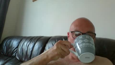 daddyhere4uall8 online show from August 5, 2026, 5:54 am