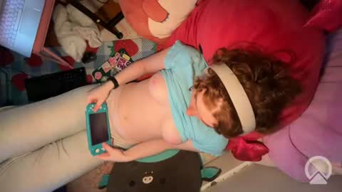 Saoirse online show from June 10, 2026, 3:29 am