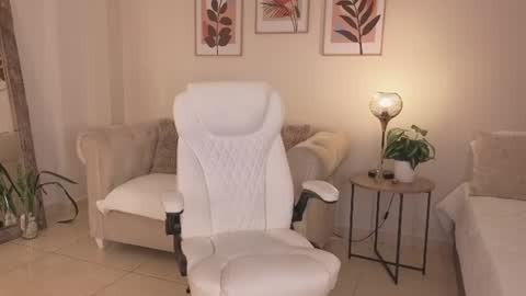 Dahiann Walcott online show from July 23, 2026, 4:16 pm