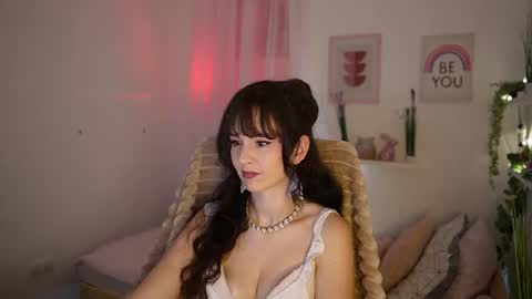 Daisy online show from July 22, 2026, 6:32 pm