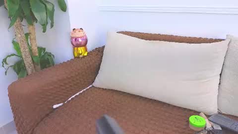 Daisy Price online show from June 30, 2026, 10:49 am
