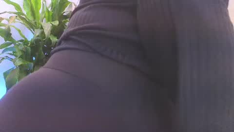 Daisy Price online show from July 27, 2026, 10:44 am