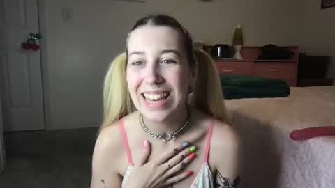 daisymynx online show from July 1, 2026, 4:03 am