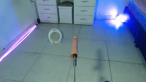 Snapshot of dakkotta_curvy chatting on July 18, 2026, 7:01 am VALENTINA online show from July 18, 2026, 7:01 am