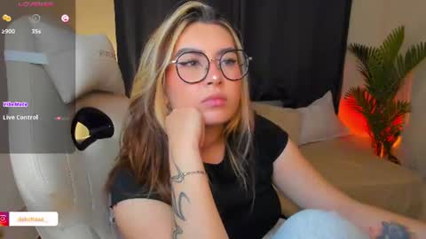 dakottaa__ online show from July 11, 2026, 2:14 am