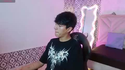damian_tay1 online show from July 2, 2026, 11:38 am