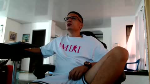 damyan_2003 online show from May 24, 2026, 2:11 pm