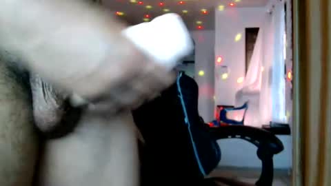 damyan_2003 online show from May 30, 2026, 10:51 pm