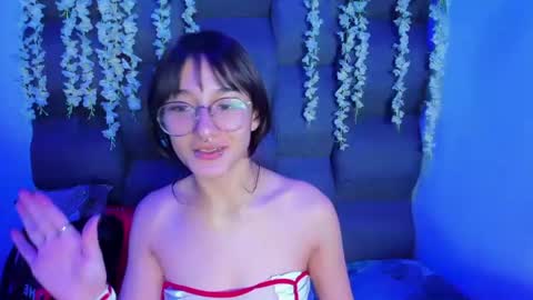 dani_dream online show from July 23, 2026, 3:32 pm