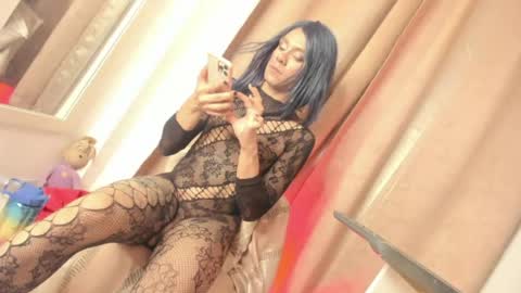 danielamay00 online show from July 4, 2026, 2:40 am