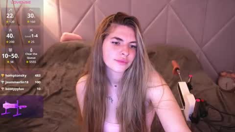danielareign online show from April 29, 2026, 5:30 pm