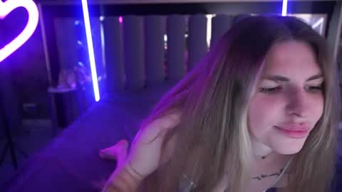 danielareign online show from June 9, 2026, 12:39 pm