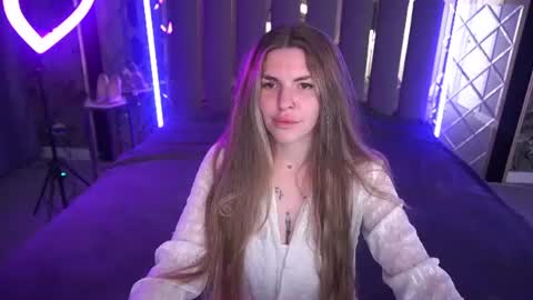 danielareign online show from June 13, 2026, 12:36 pm