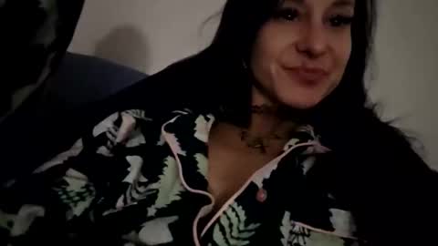 daniellbisous online show from January 17, 2026, 12:21 pm