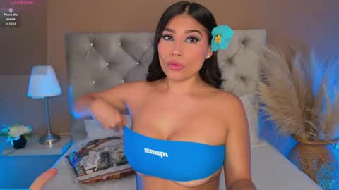 Snapshot of daniileon_ chatting on May 28, 2026, 10:29 pm Dani Leon online show from May 28, 2026, 10:29 pm