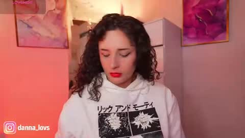 Danna Lovs online show from July 6, 2026, 11:07 am