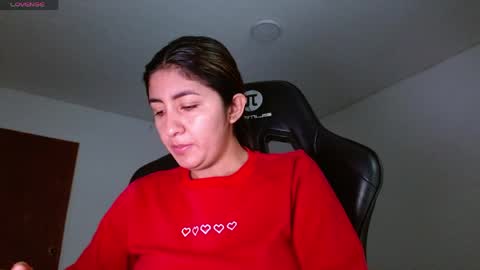 Snapshot of danna_peterson chatting on May 26, 2026, 6:59 pm Danna online show from May 26, 2026, 6:59 pm