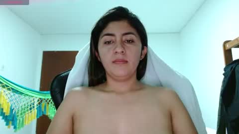 Snapshot of danna_peterson chatting on July 24, 2026, 12:19 am Danna online show from July 24, 2026, 12:19 am