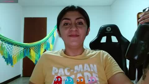 Snapshot of danna_peterson chatting on July 28, 2026, 11:48 pm Danna online show from July 28, 2026, 11:48 pm
