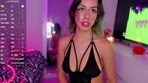Danna Rhodes online show from July 23, 2026, 11:08 am