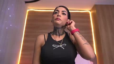 Danna Berlin  online show from July 27, 2026, 7:10 pm